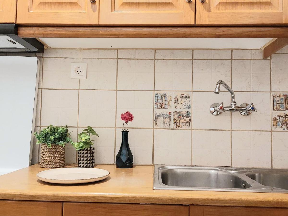 Lovely Equipped Apartment In Kallithea アテネ エクステリア 写真
